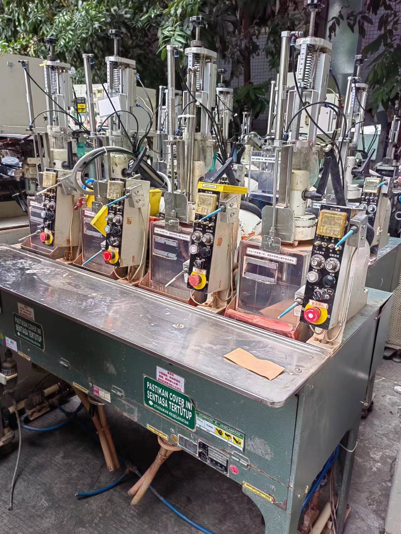 二手日本春近下摆研磨机 球芯1.5抛光机 4轴下摆机加工范围: r1.