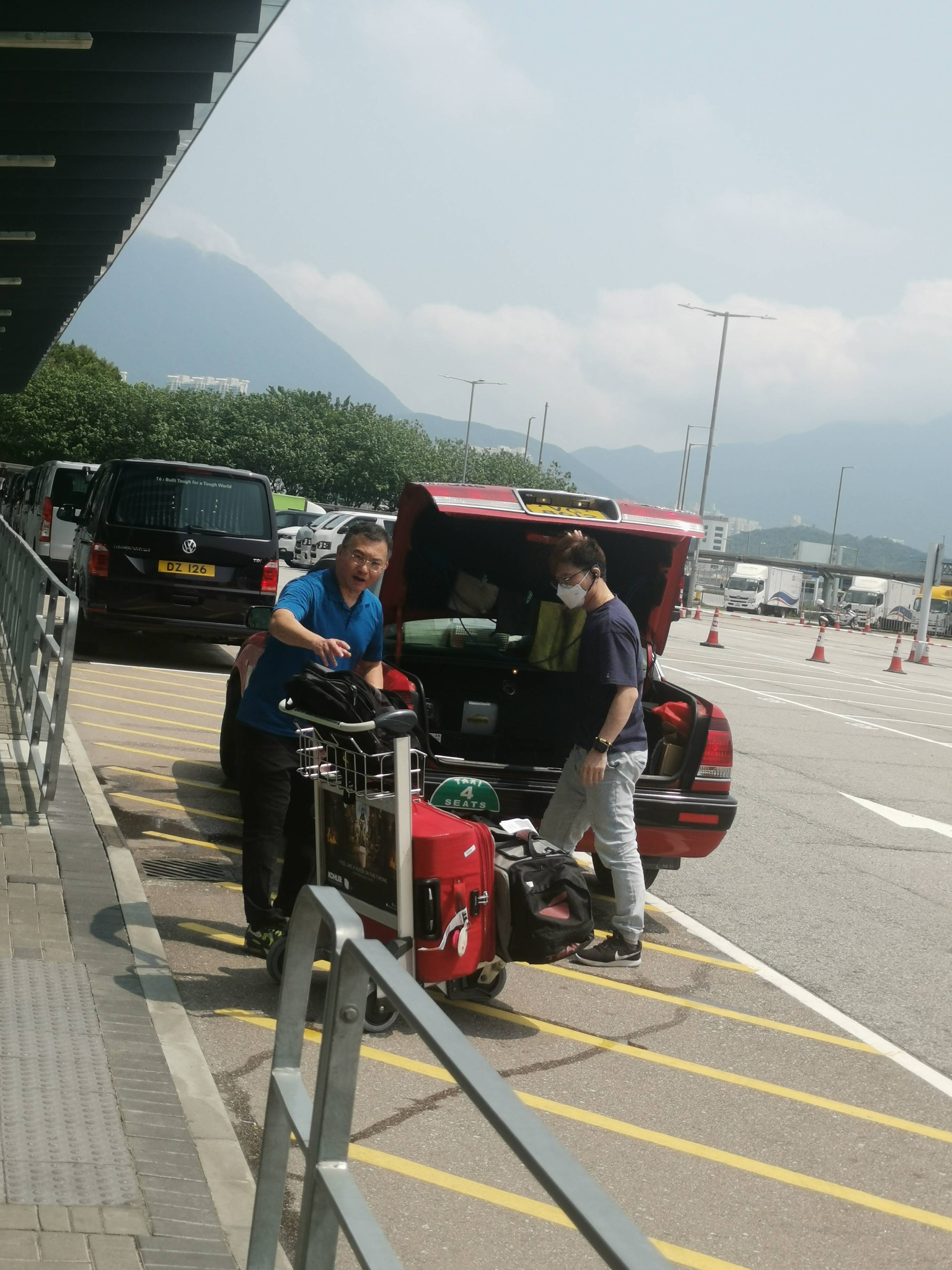 香港机场的士,如何在专业平台提前预约?_旅客_服务_出租车