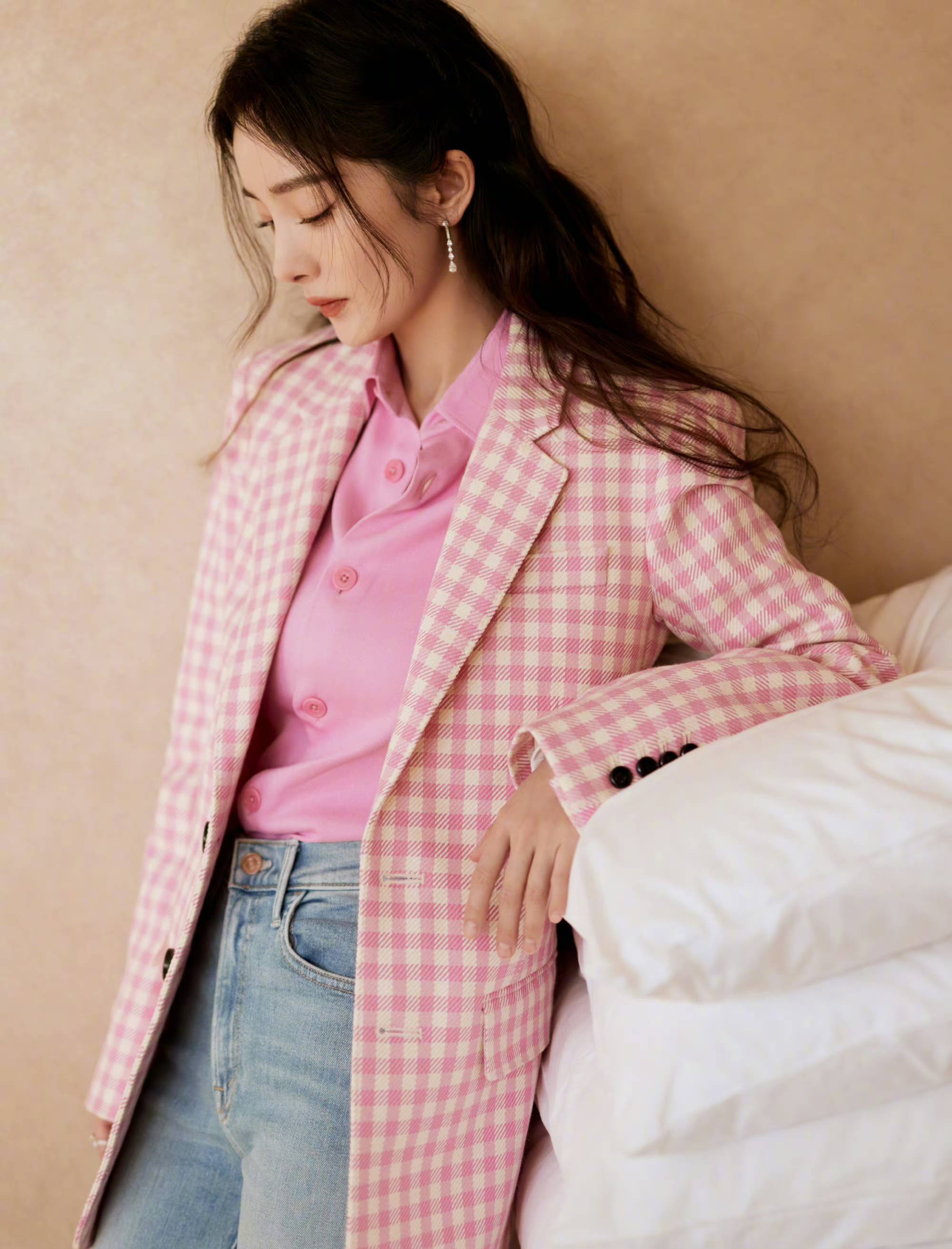 粉色_视觉_绿色