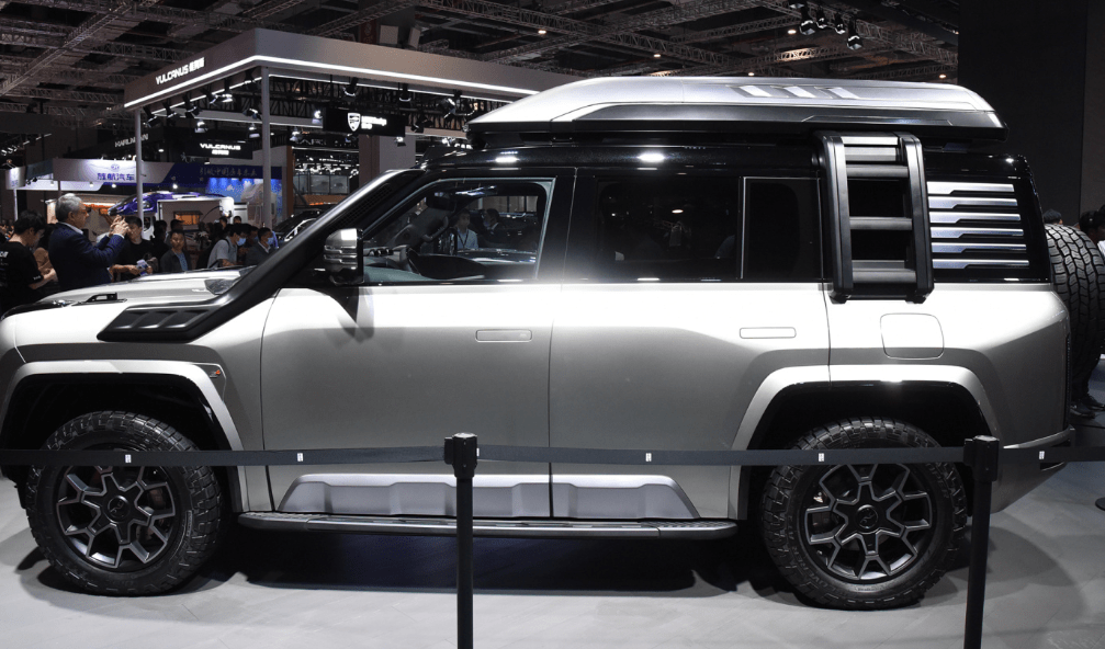 还以为是仰望u8,比路虎卫士大气,北汽极石首款车型曝光_搜狐汽车_搜狐