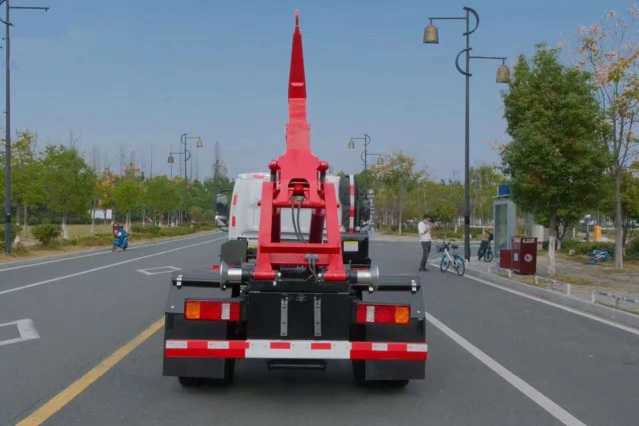 上汽跃进地库版蓝牌勾臂车_搜狐汽车_搜狐网