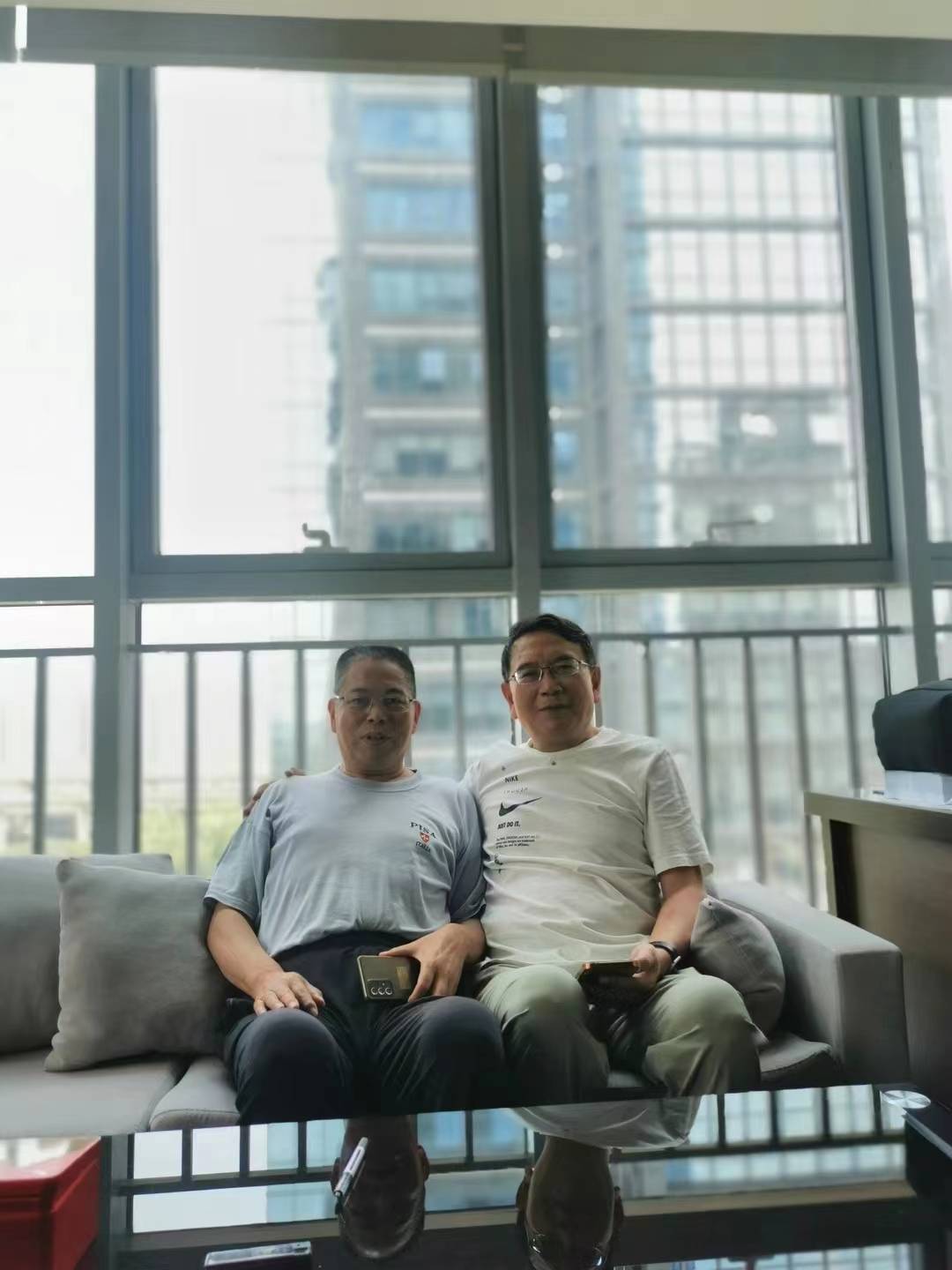 人生不走寻常路----诗人曹天小记_河南_因为_大学