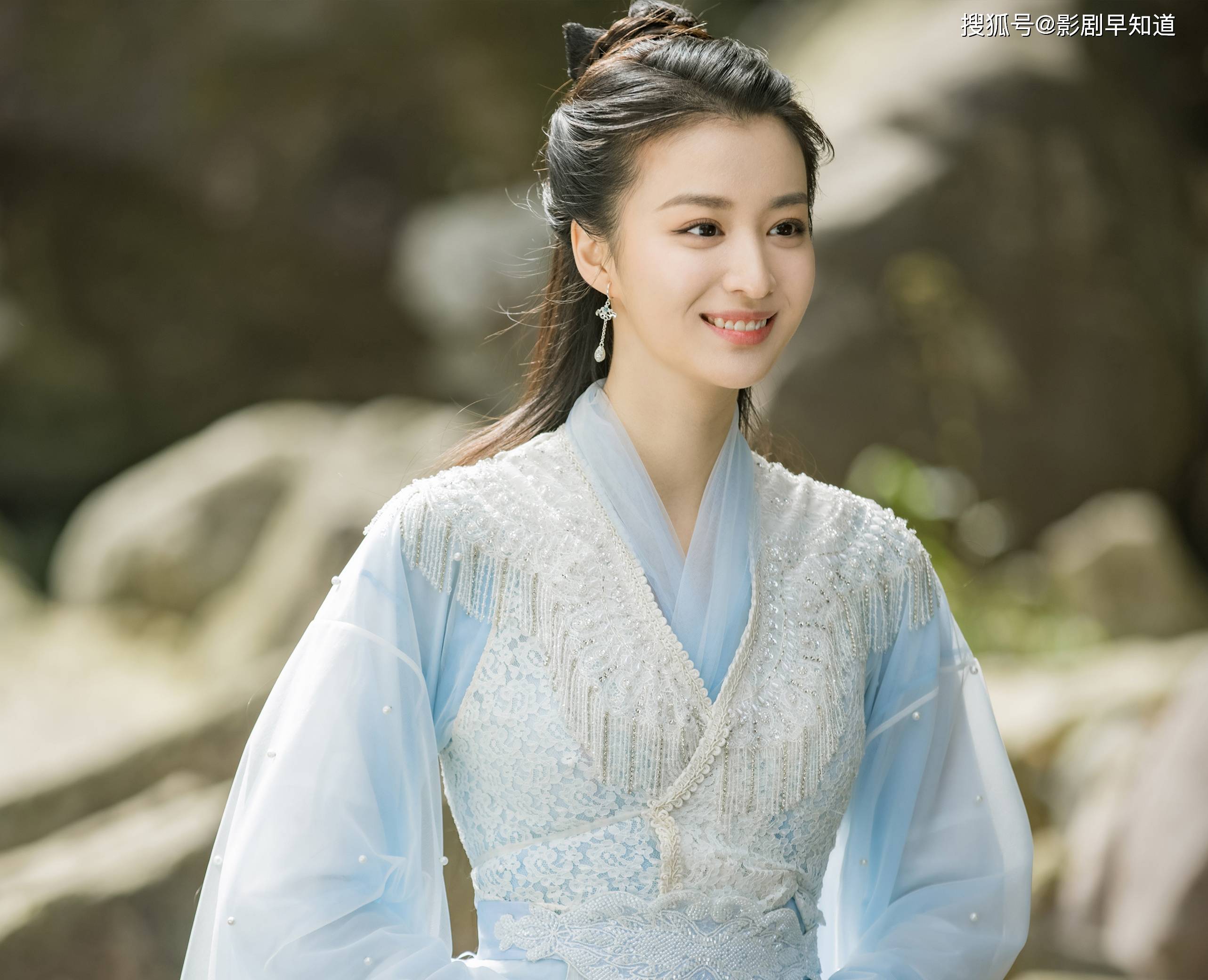 95花王楚然原名宋亚梦,疑因父母离婚,而改名_白雪鹭_搭档_母亲