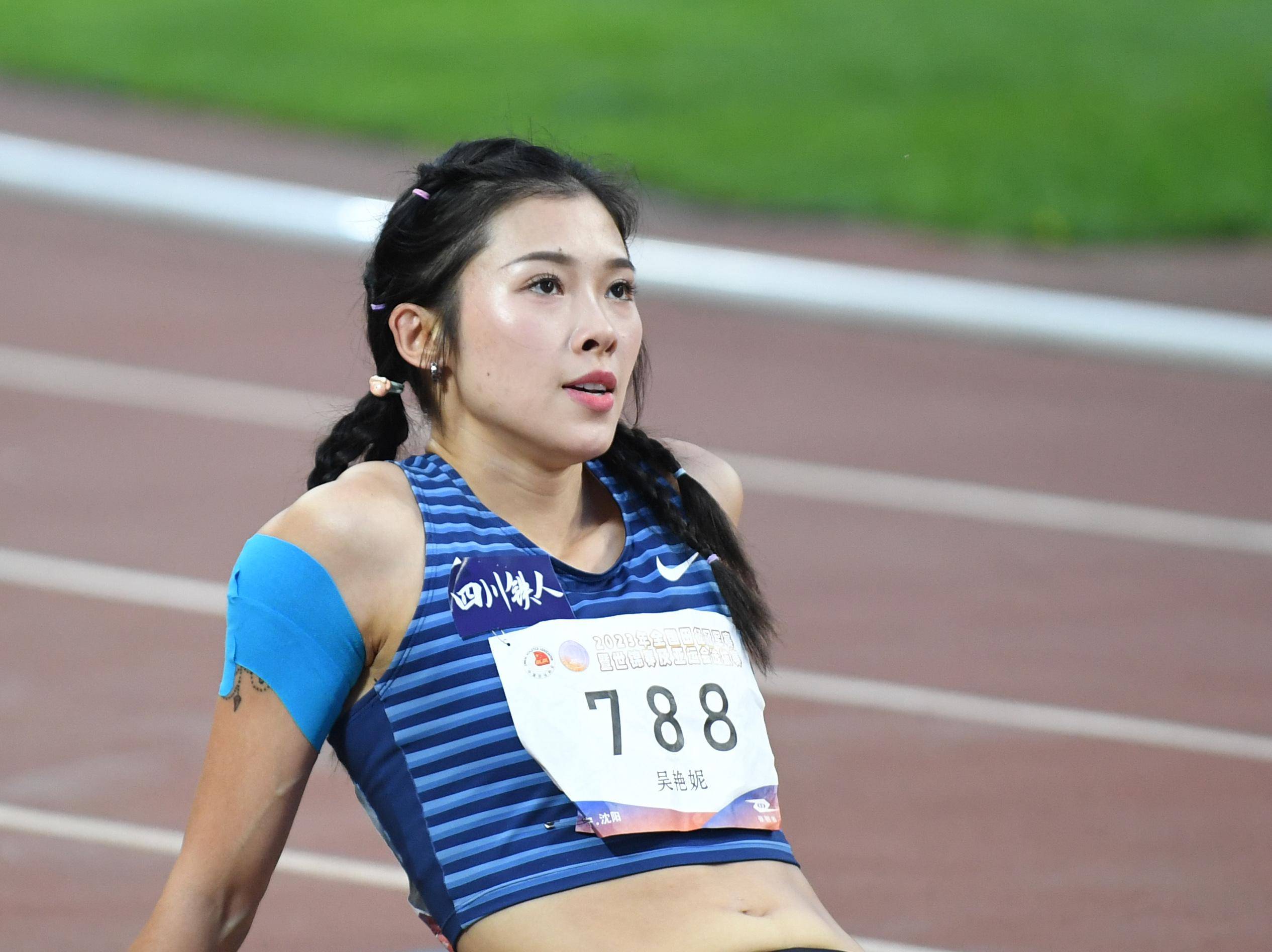 《环球时报》海外版撰文赞吴艳妮,让全世界读者认识中国跨栏女神_评判