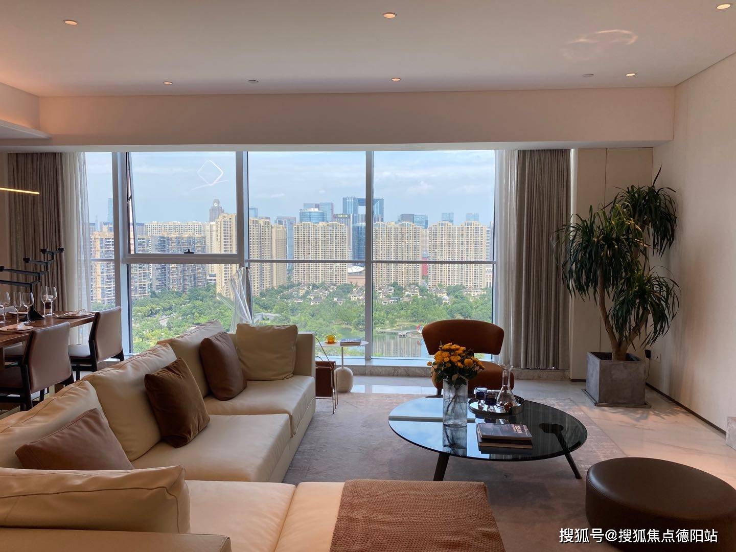 成都高新区高端公寓世豪翡丽怎么样?可以买吗?