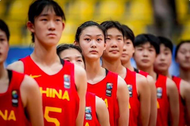 随着U16女篮中国44:70惨败日本，这场比赛也彻底暴露了3个可笑的事实！_