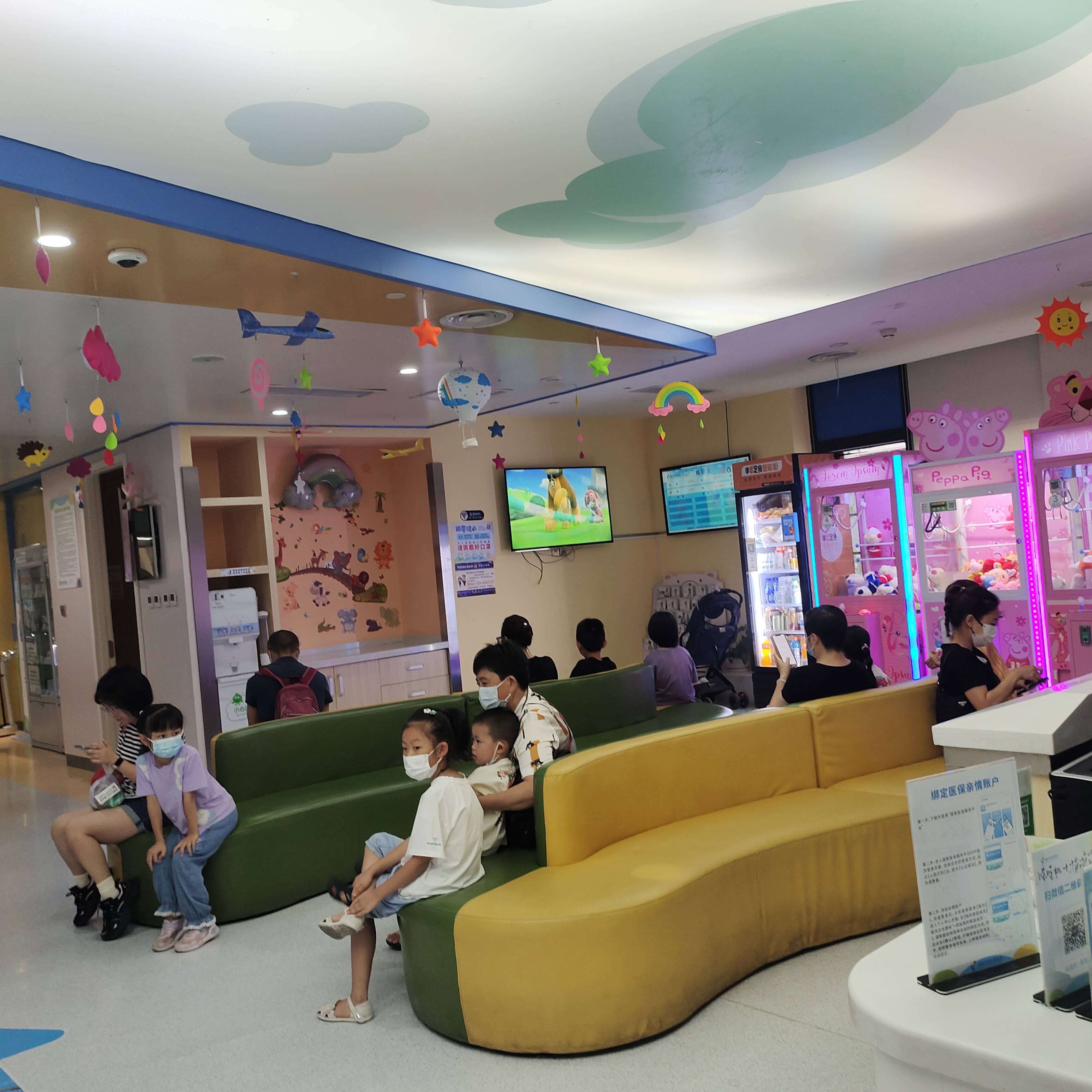 成都天使儿童医院:儿童语言发育的黄金期,父母要抓住这个时机!_孩子_