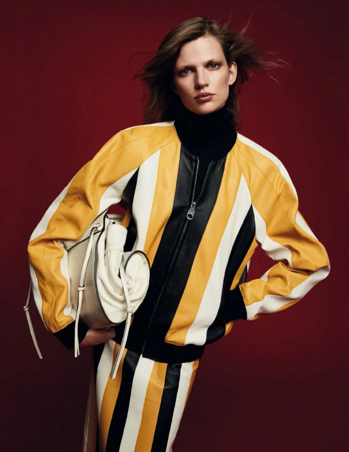 超模bette franke演绎西班牙版时尚芭莎九月刊封面大片_harpers_大气