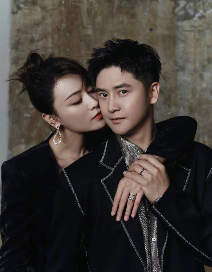 搜狐娱乐讯 8月27日,叶一茜发文为老公田亮庆生:"又年轻了一岁的孩儿