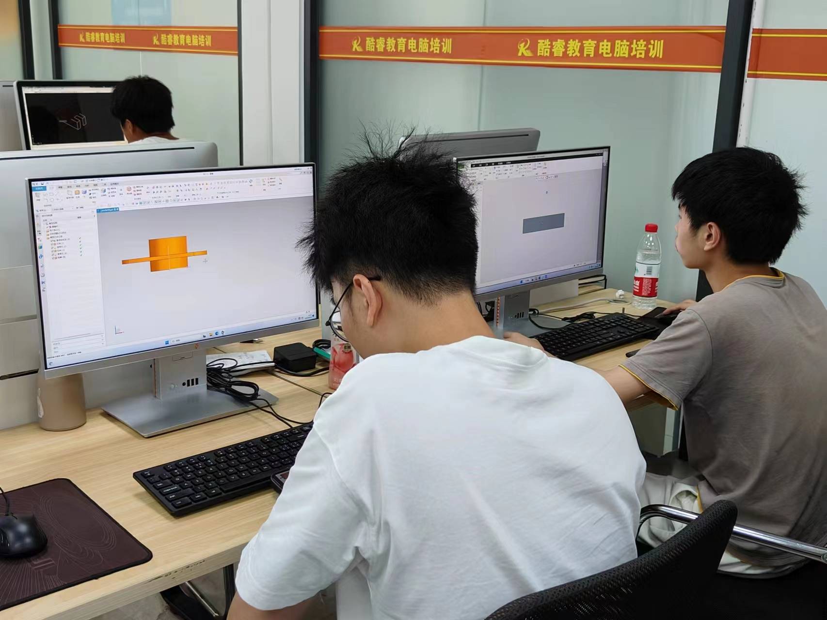 东莞南城周边哪里有ug数控编程cnc加工中心电脑培训酷睿教育一对一