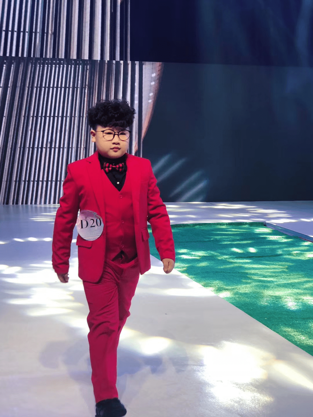 恭喜揭俊荣获南昌展示区"推广大使冠军"