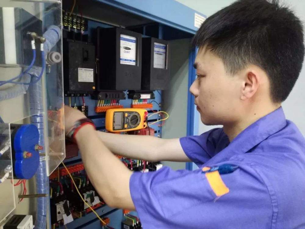 低压电工操作证报考条件及要求(有必要考吗)_官方_参加考试_考生