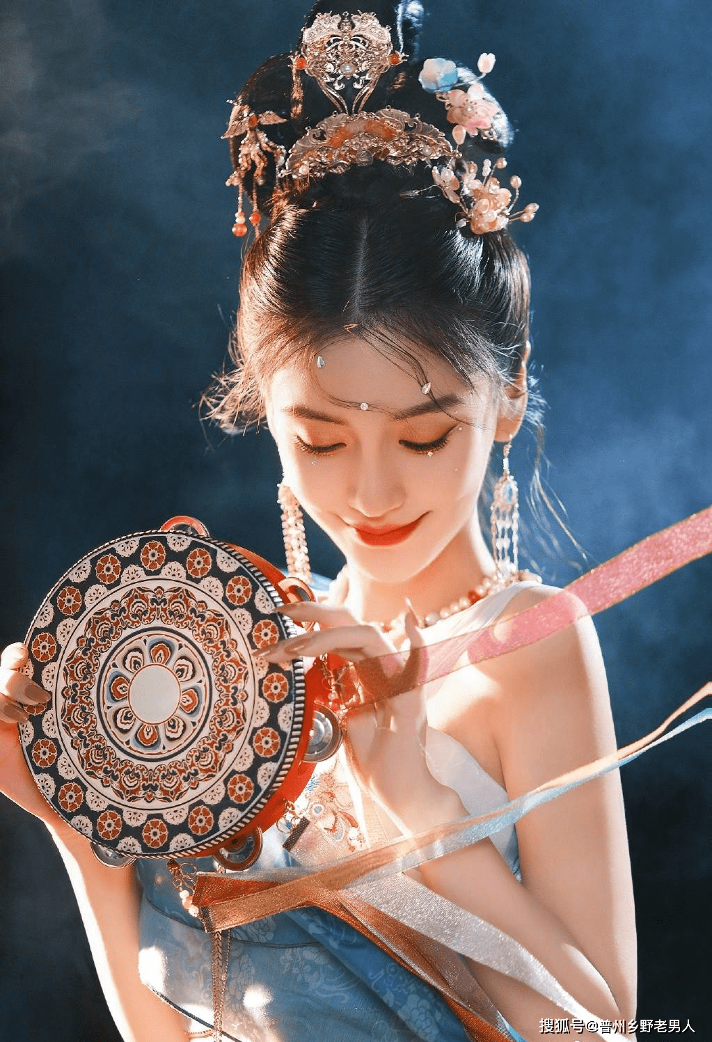 不管网友们怎么评价,我们都应该尊重angelababy的个人选择和喜好,也