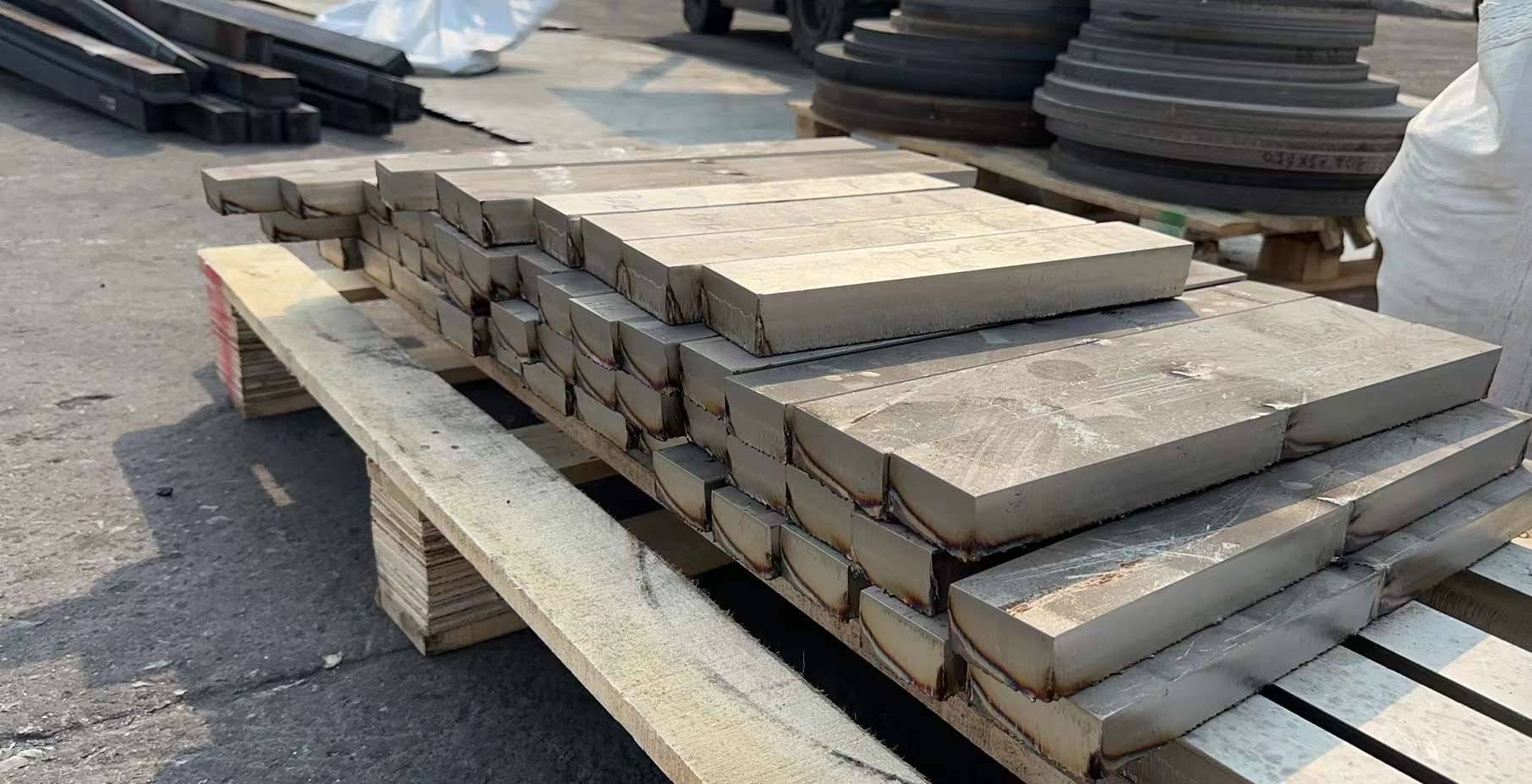 2311模具钢和什么材料差不多_制造_硬度_耐磨性