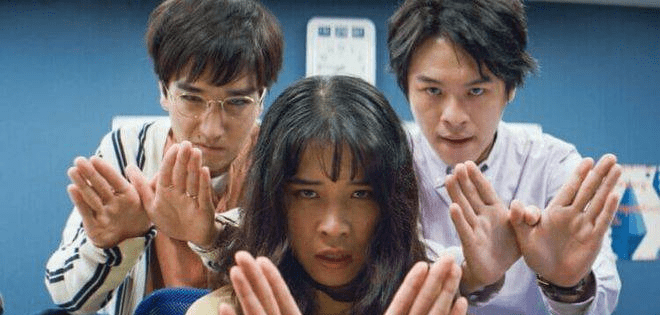 电影《明天星期一》这群社畜能否逃出只有「上班」的时空轮回?