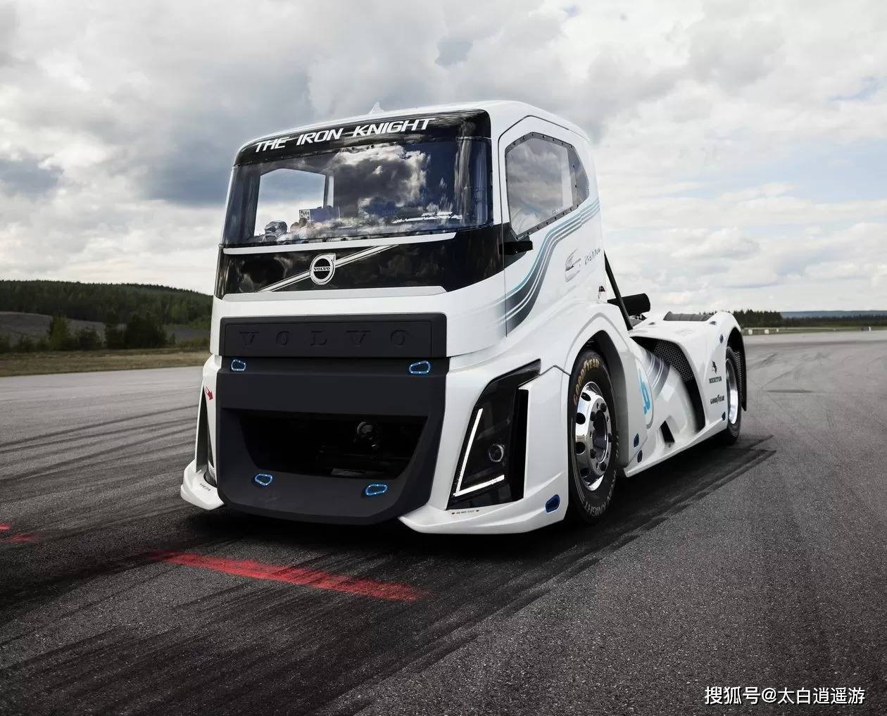 沃尔沃钢铁骑士赛车