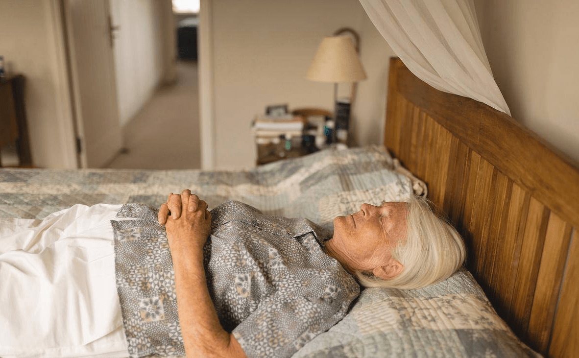 随着病情的恶化,患者可能会逐渐失去自主活动的能力,最终需要卧床休息