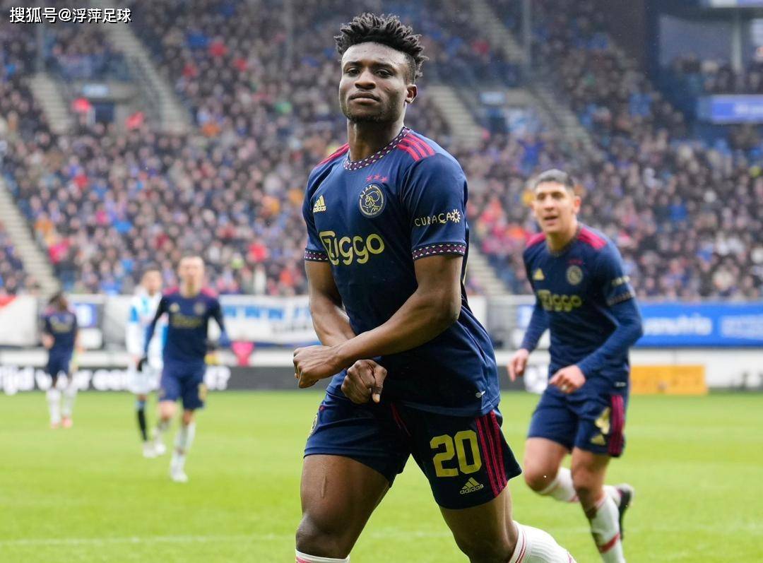 加纳足球界遭受巨大损失!球星倒地身亡,令人震惊!