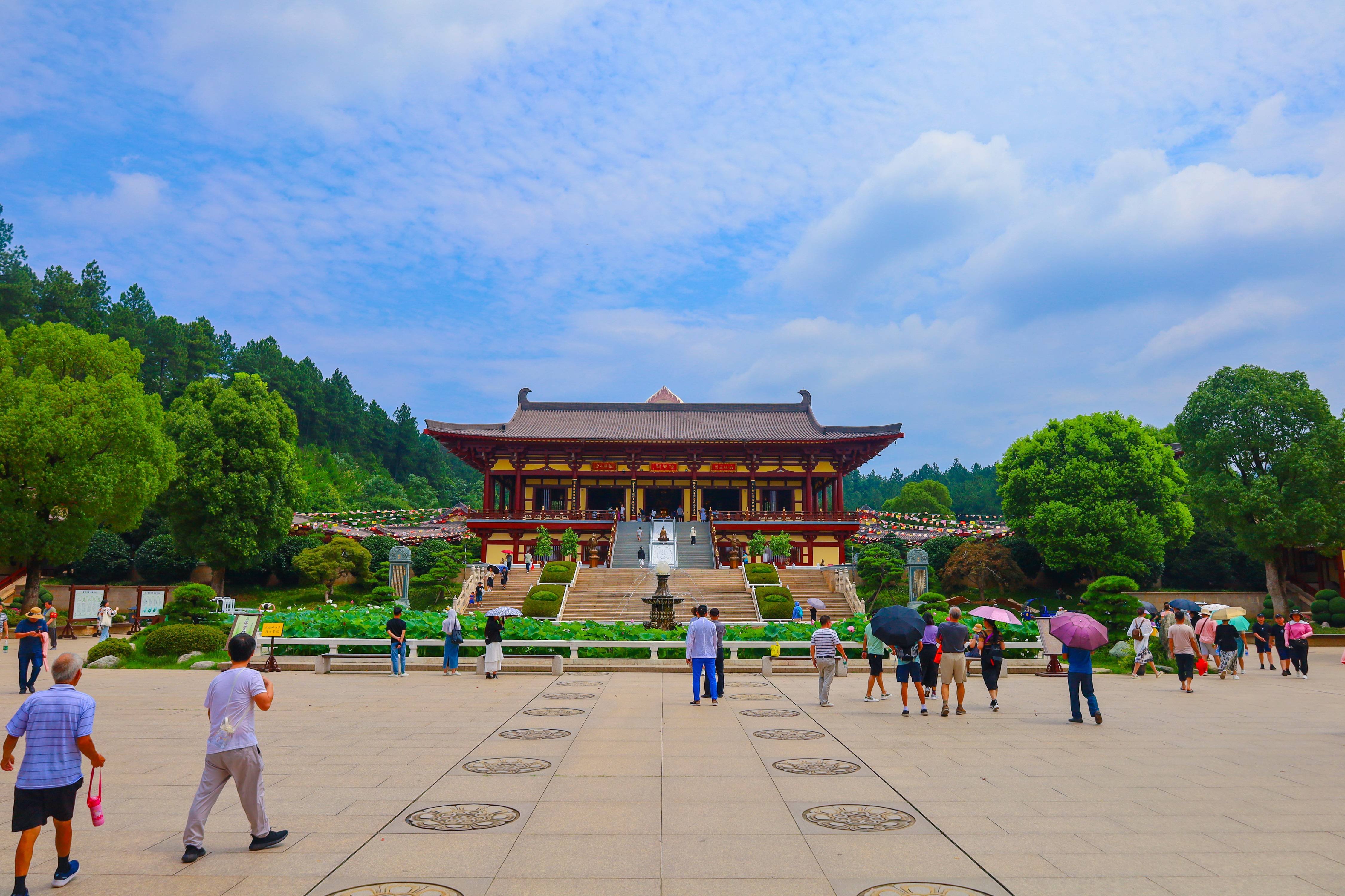 江西省庐山西麓的东林寺,一个不要买门票的大景区