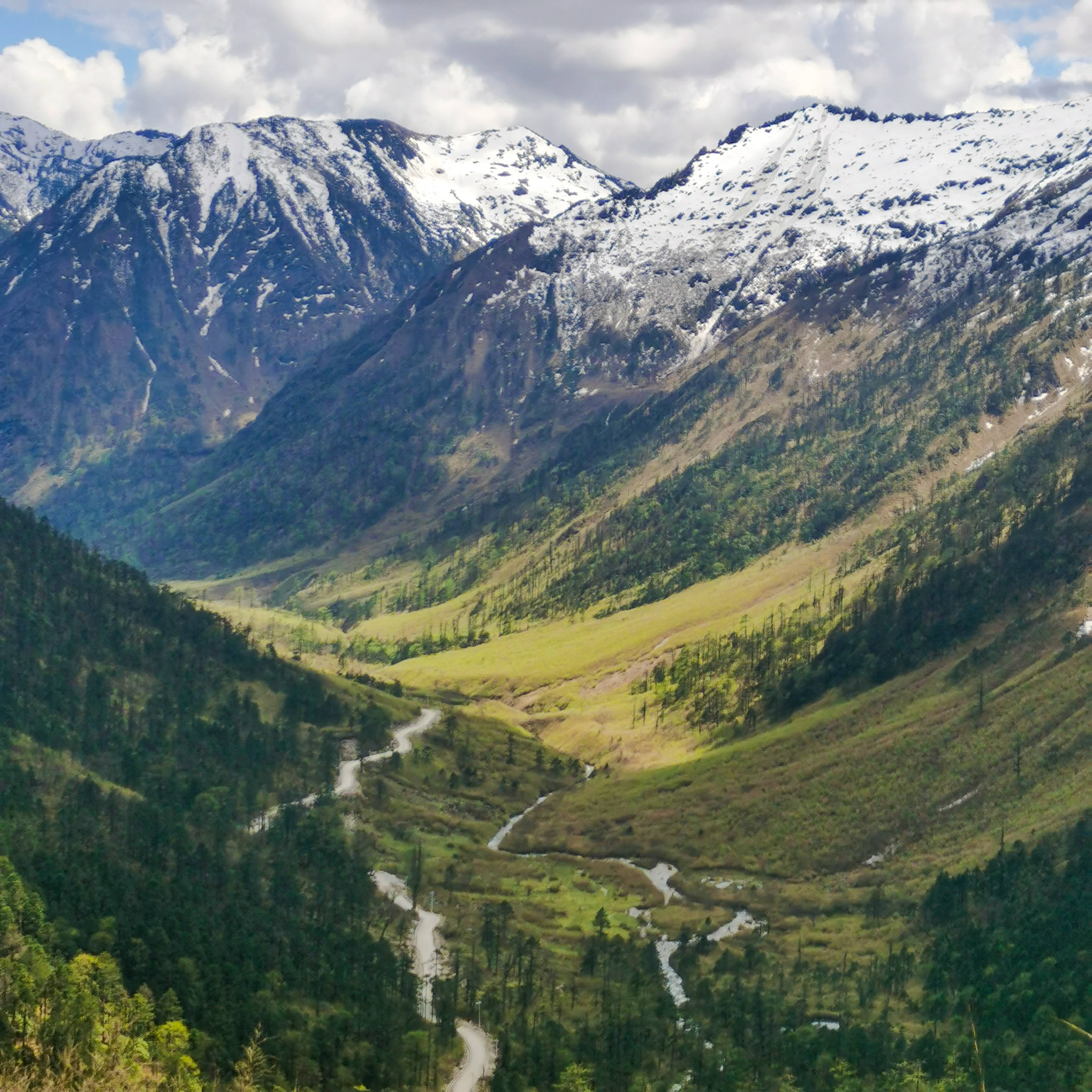 云南怒江:亚坪夫妻岗守望黎明_时光_坚守_玲玲