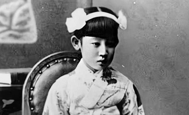 晚清最后一位格格金默玉:被姐姐川岛芳子连累,晚年却创办大学_日本