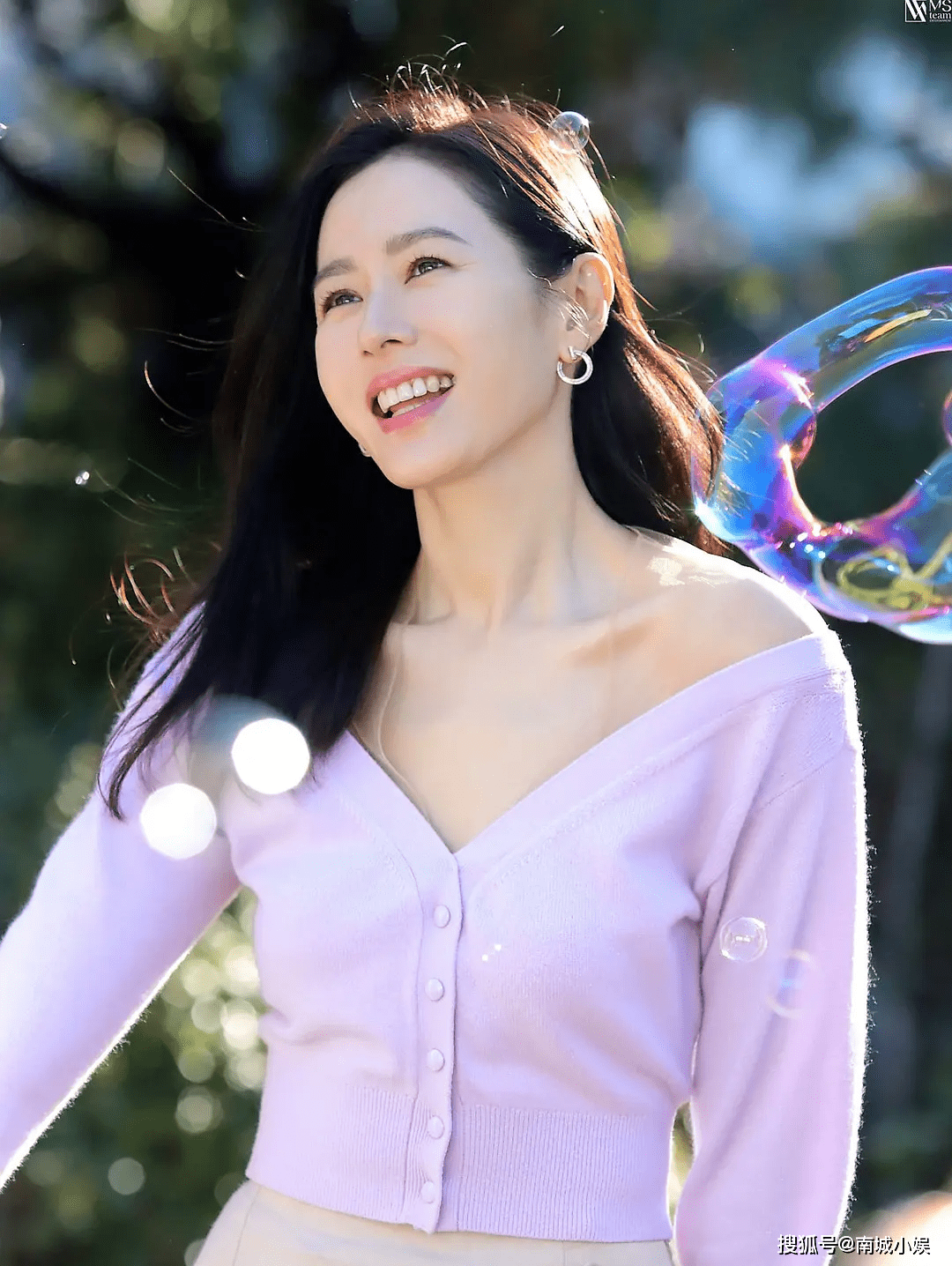 永远的清纯少女孙艺珍,曲线身段依然顶呱呱!_电影_演技_角色