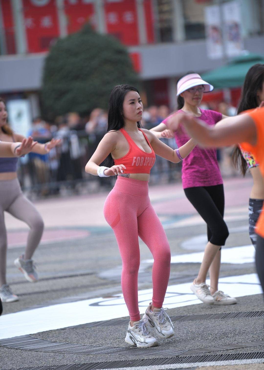 国产卡戴珊_手机搜狐网