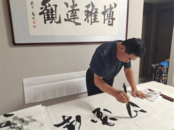 世界艺术风向标人物—— 中国书法家张健作品展示