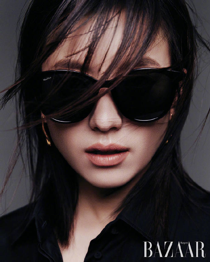 韩孝周×harpers bazaar一月刊配饰画报,清冷御姐范真美_harpers