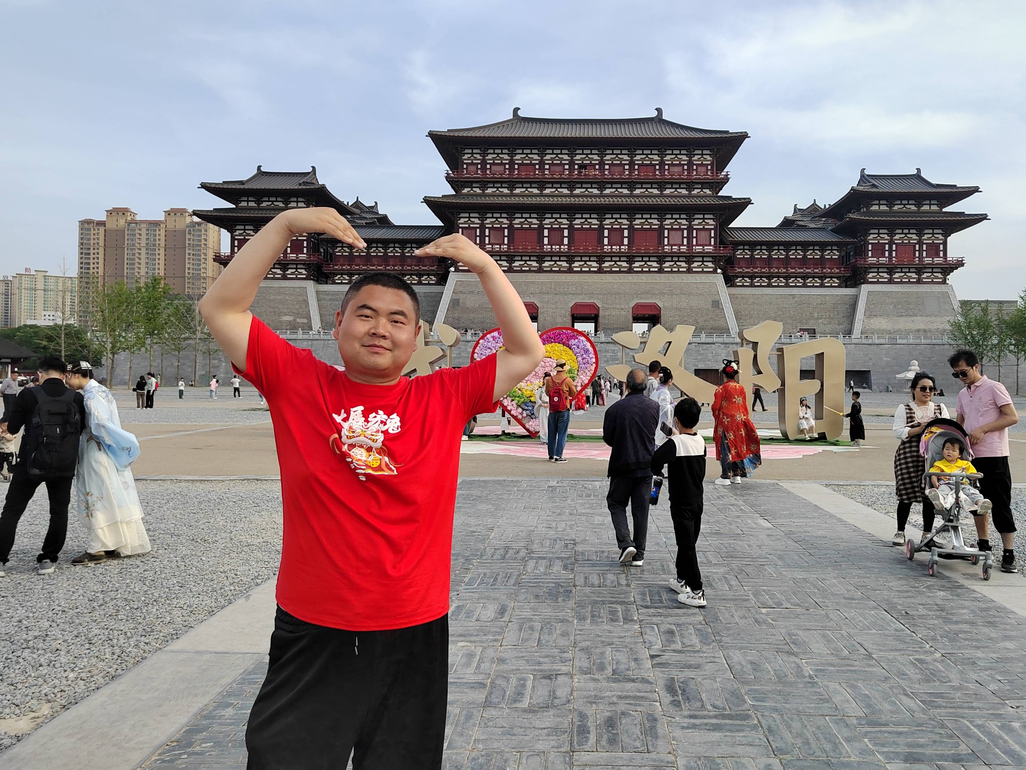 总共参观20多座博物馆,景区和纪念馆,到达二里头夏都,偃师商城,东周