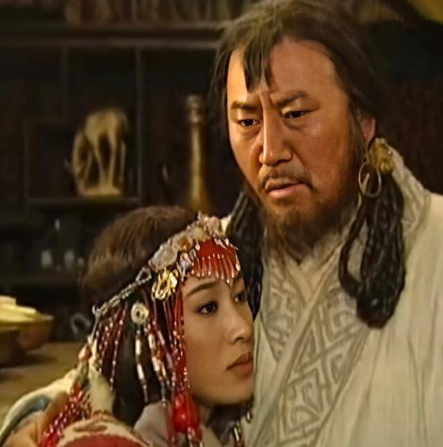 再说铁木真立窝阔台为汗而非长子术赤,这也是让所有人对术赤的身世