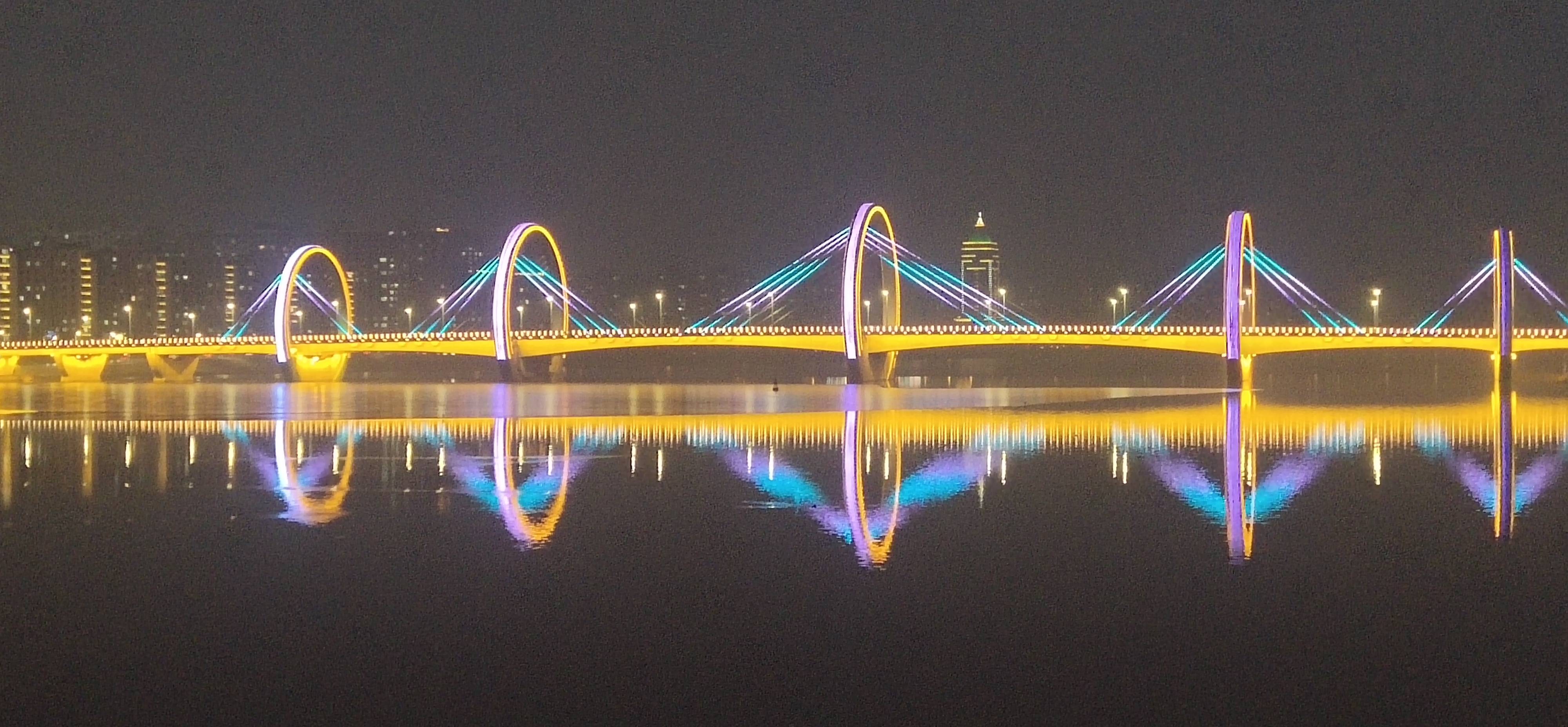 彩虹似的梦——沂水最炫灯光