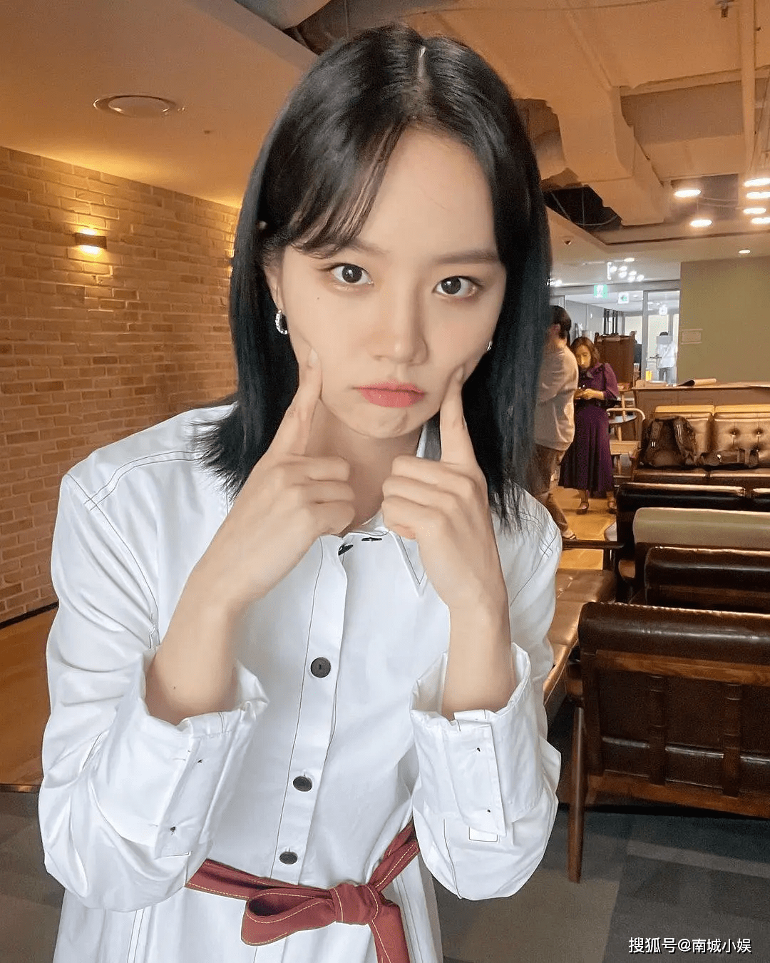 南韩最红女团成员李惠利!年轻性感曲线饱满!好犀利啊!_观众_社会_认可