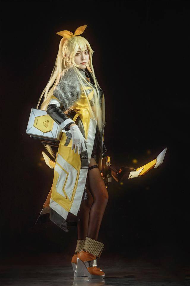 三组国人妹子cos的人气手游王者荣耀角色迦罗很有还原度