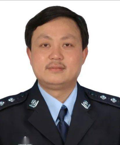 吉首市公安局交警大队大队长:罗志强以下是各县(市)公安局交警大队