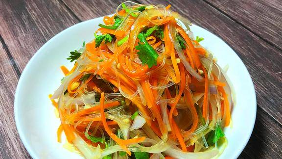 凉拌三丝最好吃的做法色泽诱人口感脆爽1分钟就能学会