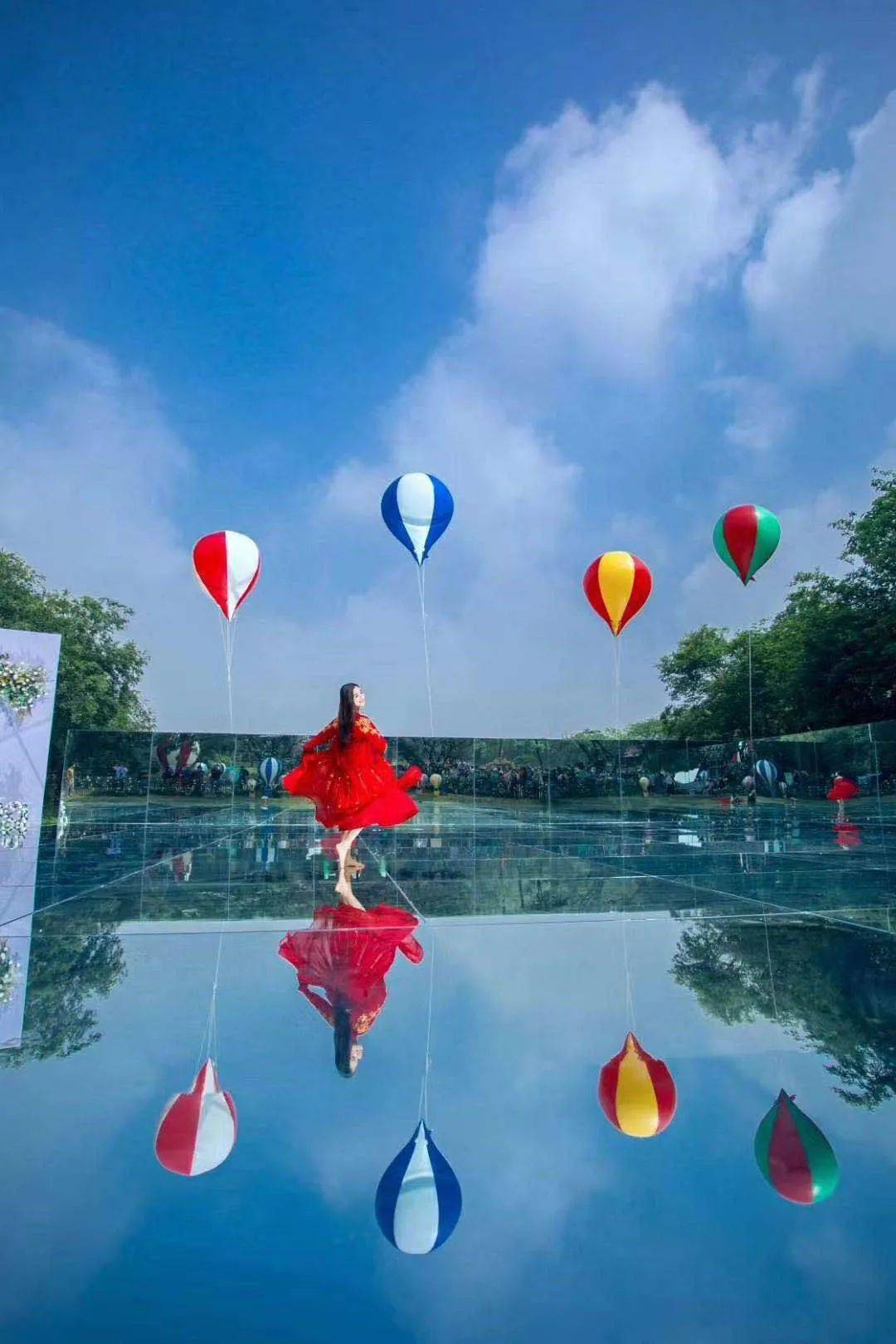 6月5日,来杨墩休闲农庄打卡网红天空玻璃幻境,赏味鲜果,划船射箭