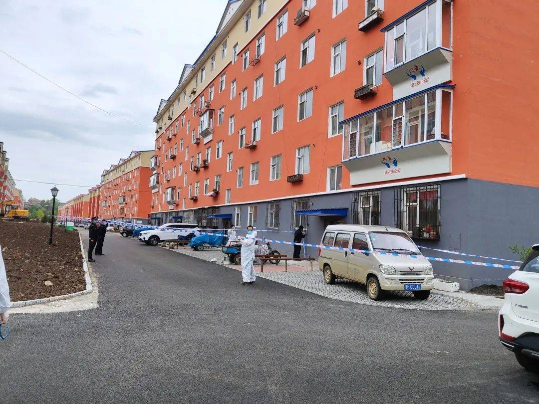 社区动态东山社区积极参加露水河镇新冠肺炎疫情防控应急演练