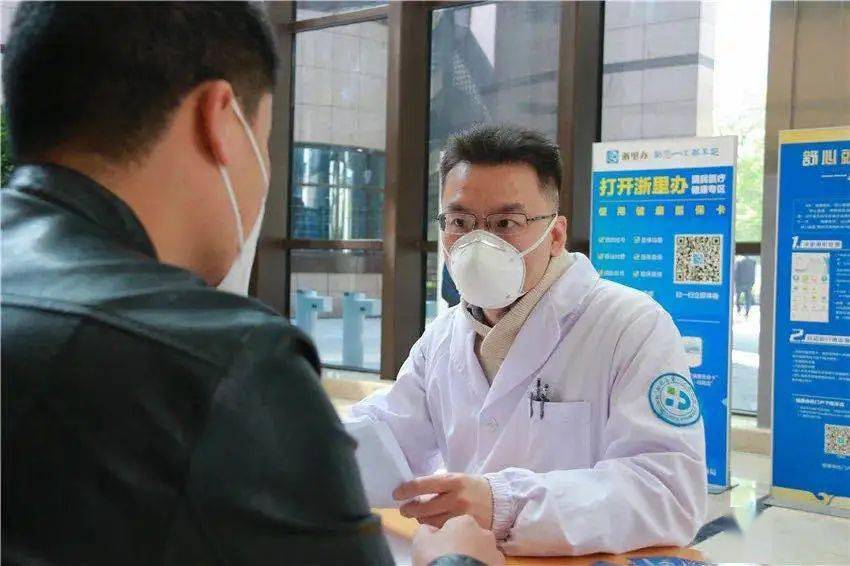 余杭大伯肺结节一年半不复查结果变肺癌大咖范军强告诉你这些细节要