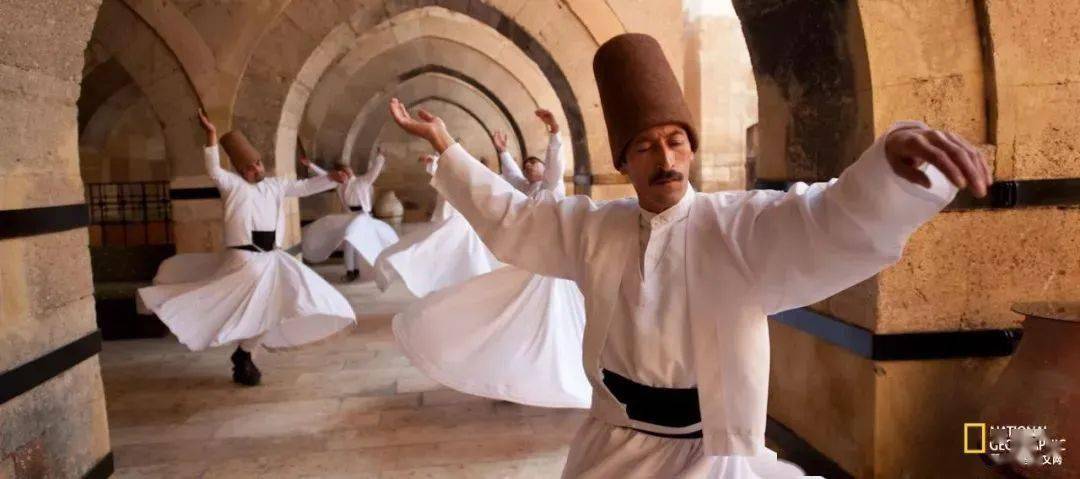 穆斯林苏菲派托钵僧舞.
