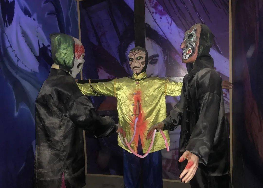 花了25元我们去了成都最土的鬼屋