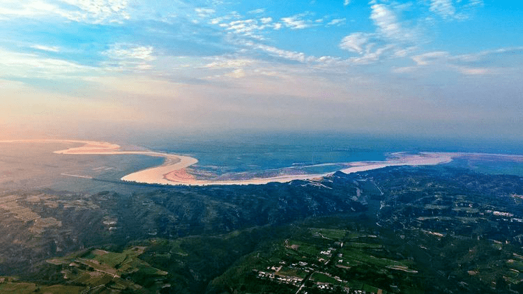 文旅星宿巩义小三亚天河龙湾有诗有远方