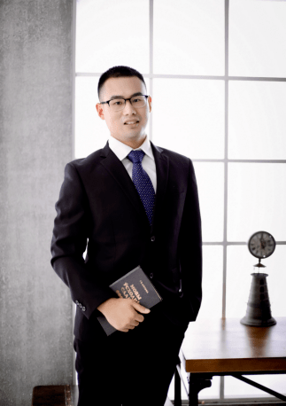 华中师大龙岗附中冯俊伟老师在市高考模拟命题比赛中夺魁!