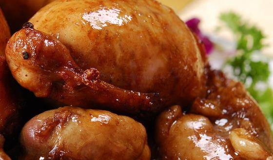 农村集市"天然养血之王",女性吃非常好,好吃不贵却不好意思买_羊宝