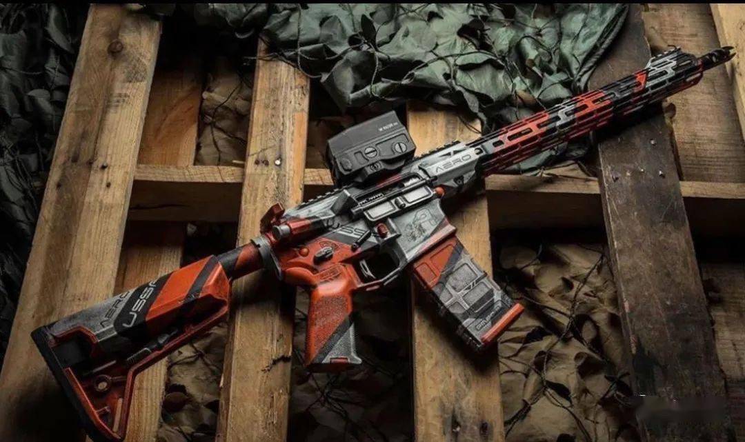 枪械涂装美图融入了个人的喜好和品味独树一帜的个性化优质产物