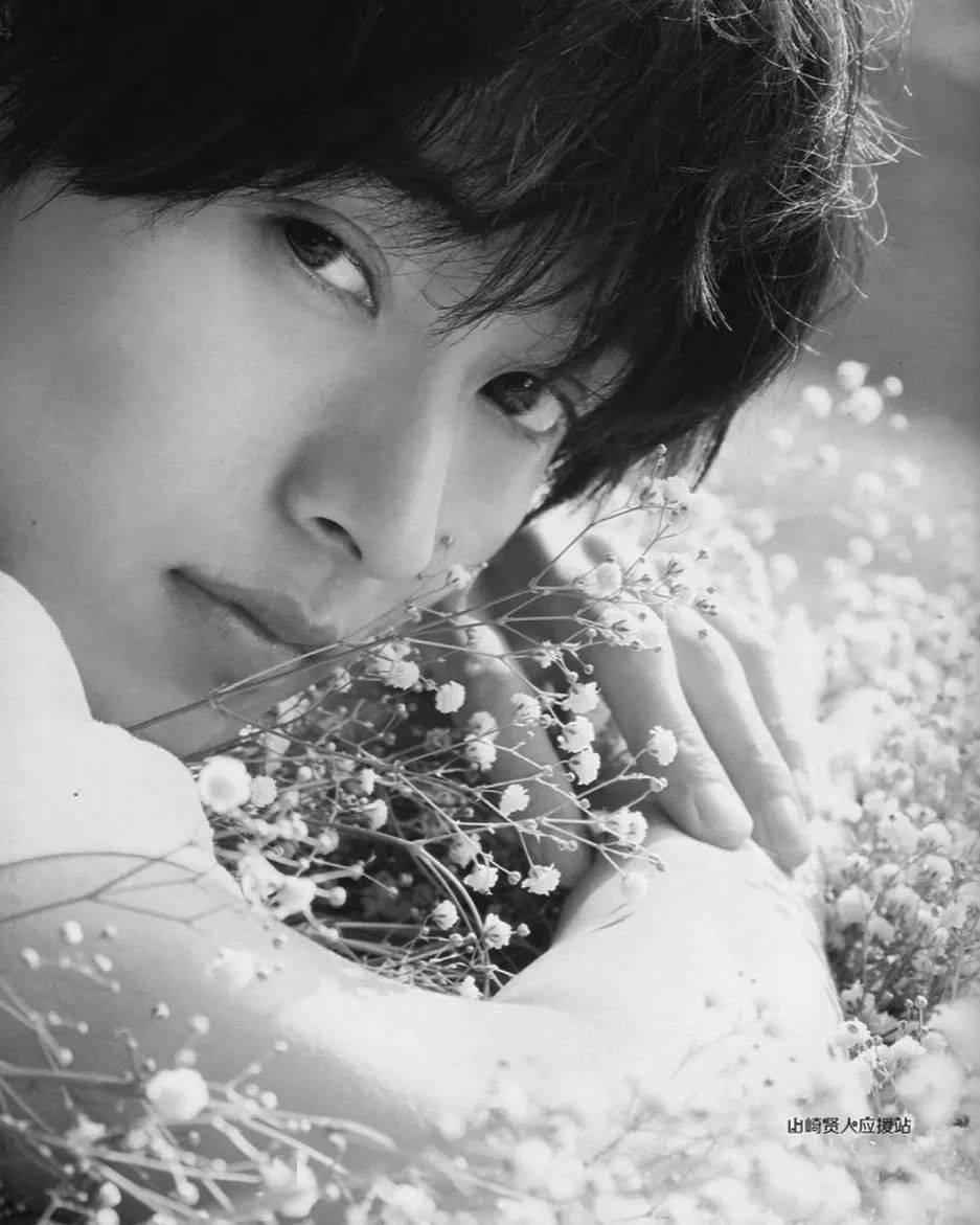 今天人像君就带着大家一起来回顾一下20岁的山崎贤人ˇˇ山崎贤人写真