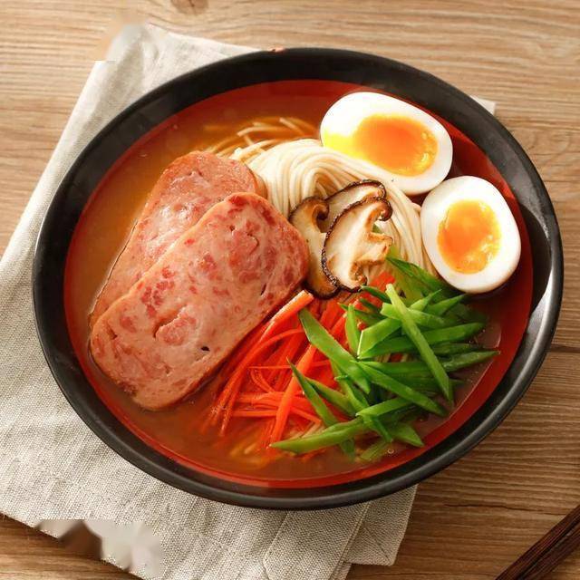 被赞了60年的午餐肉,只需一口便唤醒你的味蕾