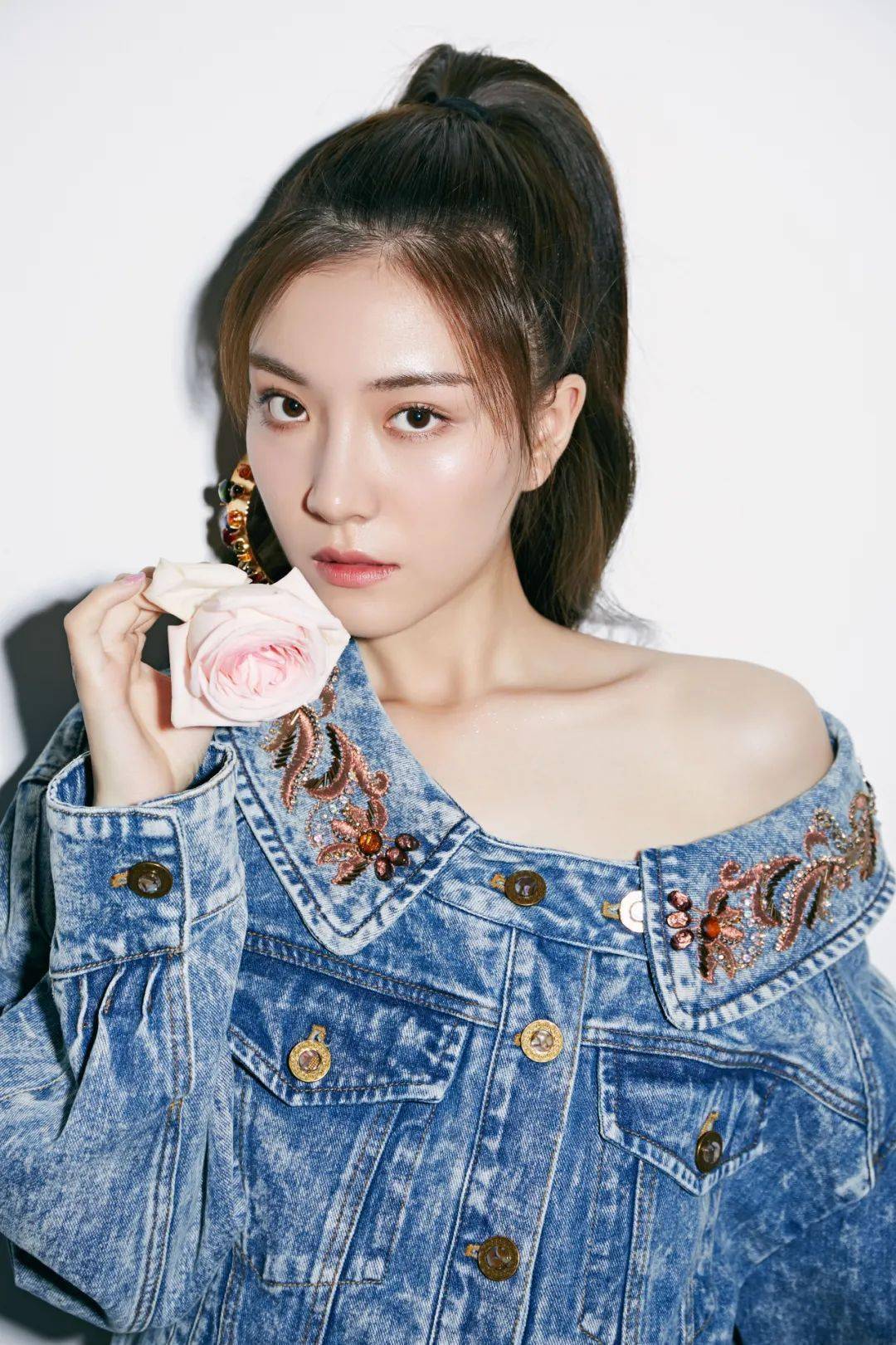 赵珞然:95后潜力小花不断进阶,有演技也有"扛剧"潜质