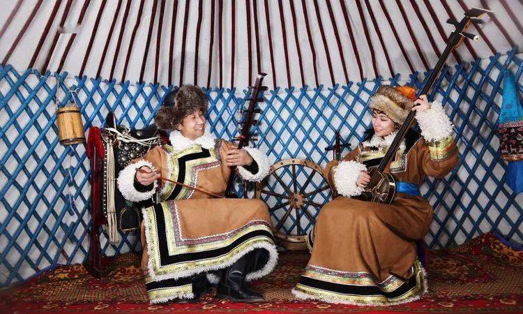 乐由心生蒙古四胡三弦父女上线了