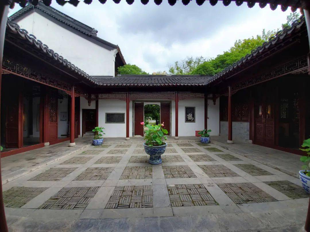 庭院深深深几许藏着一汪少女心事的传统院落